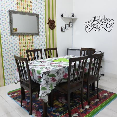 Cameronian Muslim Homestay Cameron Highlands Exterior photo
